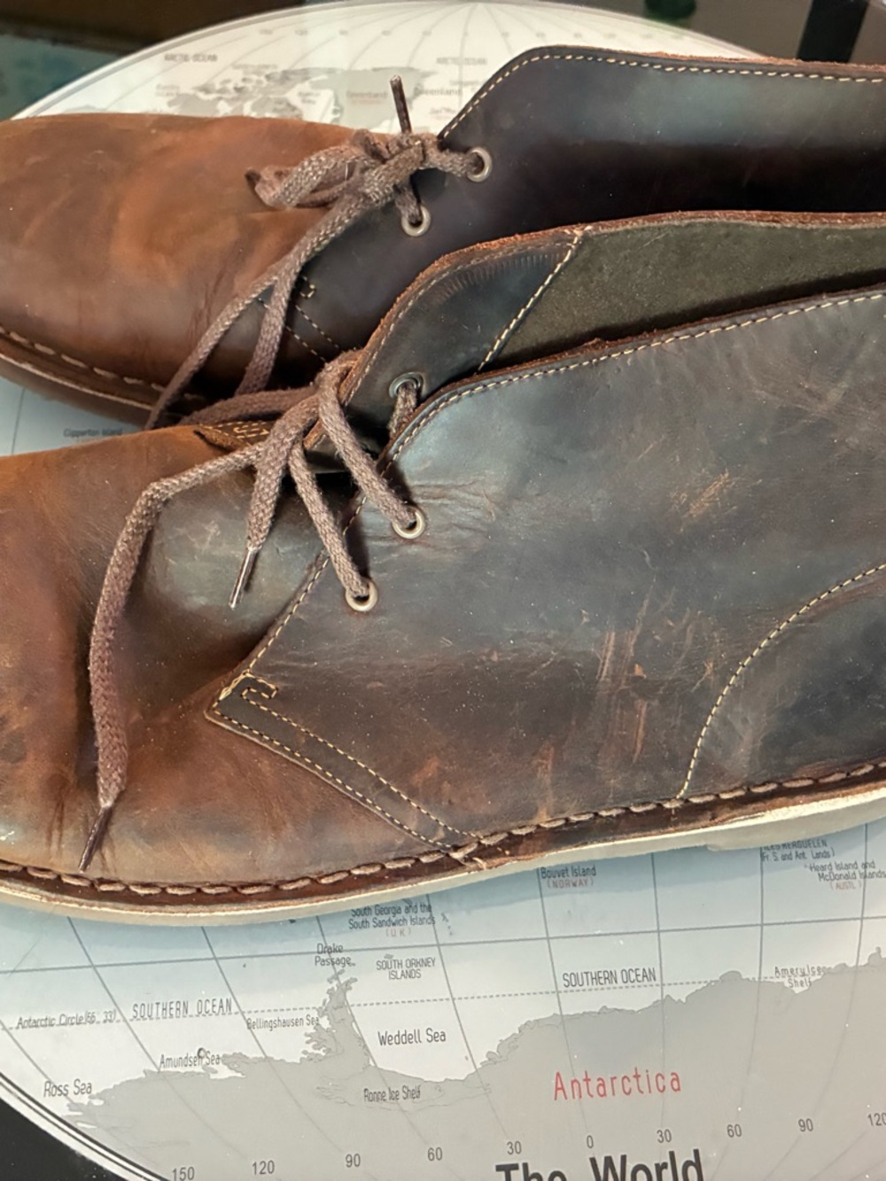 Men’s Clarks Brown Leather Chukka Boots - Classic Lace-Up Desert Style Size 12 - Picture 4 of 11